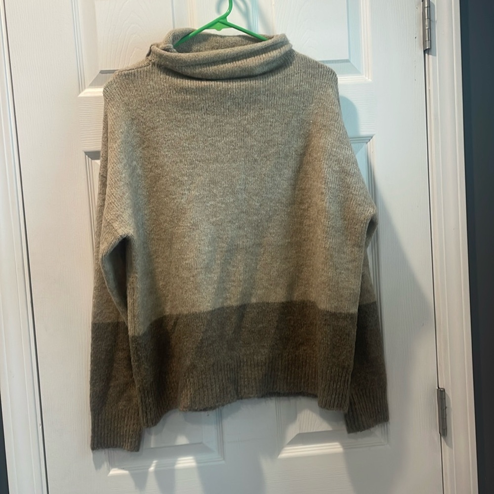 Karen Kane Tan & Brown Turtleneck Sweater